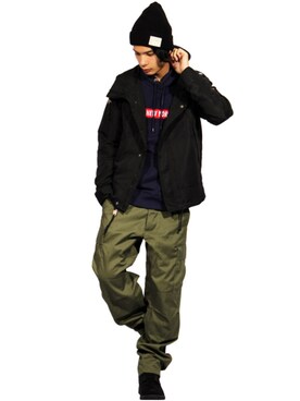 「ニットキャップ」｜「アイテム（マウンテンパーカー）」を使った、8(eight)さん（メンズ・175cm）の秋コーディネート