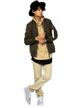 「８(eight)（エイト）のレザー ブレスレット 革 皮 バングル（バングル/リストバンド）」を使った、8(eight)さん（メンズ・175cm）の秋コーディネート