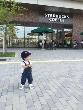 「abcd（ナシ）のアイテム（キャップ）」を使った、kotoさん（キッズ・70cm）の秋コーディネート