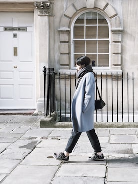 「COS（コス）のアイテム（ダウンジャケット/コート）」を使った、Norelleさん（レディース・165cm）の春コーディネート