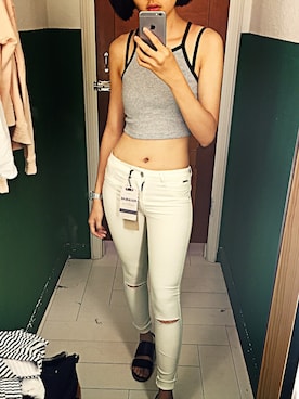 「PULL&BEAR（プルアンドベア）のアイテム（キャミソール）」を使った、Andreeさん（レディース・160cm）の夏コーディネート