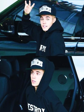 「Parker（パーカー）のアイテム（パーカー、ブラック系）」を使った、Justin Bieberさん（レディース・165cm）の秋コーディネート