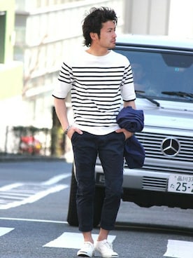 「カモフラパンツ」｜「アイテム（ブルゾン）」を使った、JOURNAL STANDARD 表参道 スタッフさん（メンズ・175cm）の春コーディネート