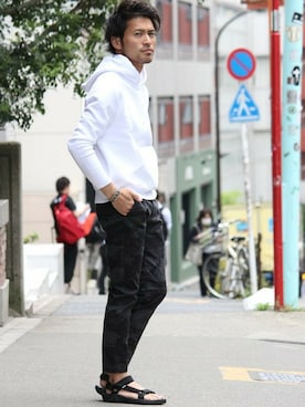 「Journal Standard TRISECT（トライセクト）のアイテム」を使った、JOURNAL STANDARD 表参道 スタッフさん（メンズ・175cm）の春コーディネート