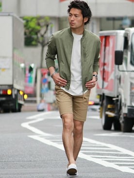 「JOURNAL STANDARD（ジャーナルスタンダード）のアイテム（ブルゾン）」を使った、JOURNAL STANDARD 表参道 スタッフさん（メンズ・175cm）の春コーディネート