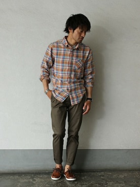 「アイテム（モカシン/デッキシューズ）」を使った、JOURNAL STANDARD 表参道 スタッフさん（メンズ・175cm）の夏コーディネート