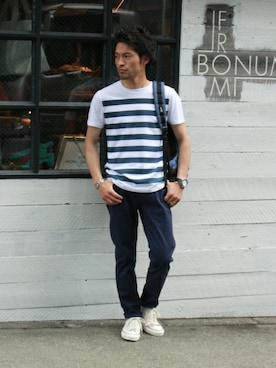 「JOURNAL STANDARD（ジャーナルスタンダード）のアイテム（バックパック/リュック）」を使った、JOURNAL STANDARD 表参道 スタッフさん（メンズ・175cm）の夏コーディネート