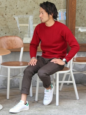 「アイテム（チノパンツ、グレー系）」を使った、JOURNAL STANDARD 表参道 スタッフさん（メンズ・175cm）の秋コーディネート