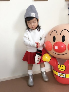 「シルバーシューズ」｜「アイテム（ニットキャップ/ビーニー）」を使った、NANA☆SHIN😘さん（キッズ・80cm）の冬コーディネート