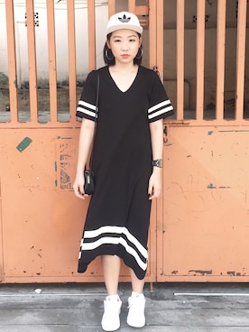 「H&M（エイチ・アンド・エム）のアイテム（メッセンジャーバッグ）」を使った、YongSzeKayさん（レディース・160cm）の夏コーディネート