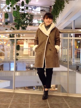 「ストライプパンツ」｜「アイテム（ダッフルコート）」を使った、Nakamuさん（レディース・158cm）の冬コーディネート