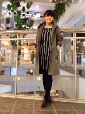 「フードコート」｜「アイテム（レインシューズ）」を使った、Nakamuさん（レディース・158cm）の冬コーディネート