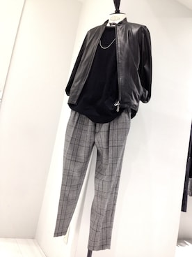 「SHAREEF（シャリーフ）のアイテム（スラックス）」を使った、AOさん（メンズ・170cm）の冬コーディネート
