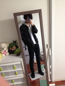 「祝200ダウンロード！」｜てぃけしさん（メンズ・180cm）の春コーディネート