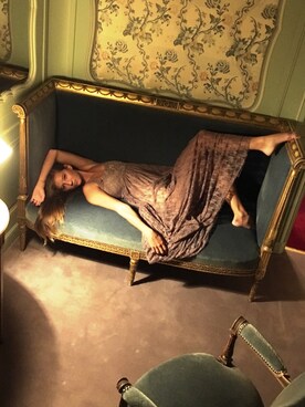 「アイテム（ドレス、ブラウン系）」を使った、Cameron Steeleさん（レディース・165cm）の秋コーディネート