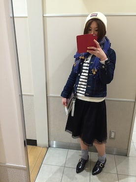 「柄×柄」｜「アイテム（デニムジャケット）」を使った、ぽっとこさん（レディース・160cm）の春コーディネート