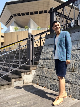 「JULIEN DAVID（ジュリエンデビッド）のアイテム（テーラードジャケット）」を使った、ニメートルズ 江城 豪さん（メンズ・181cm）の春コーディネート