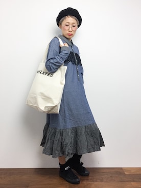 「ダンガリーシャツ」｜「アイテム（トートバッグ）」を使った、ひいこさん（レディース・154cm）の秋コーディネート