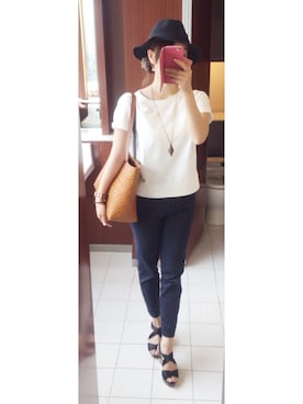 「FREDY&GLOSTER（フレディアンドグロスター）のアイテム（Tシャツ/カットソー）」を使った、Momoさん（レディース・158cm）の夏コーディネート