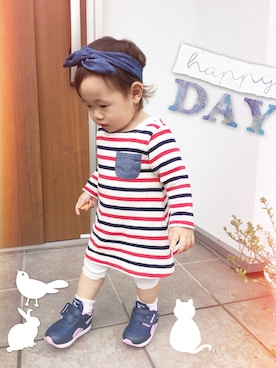 「アイテム（ヘアアクセサリー、ブルー系）」を使った、NONOKANさん（キッズ・80cm）の秋コーディネート