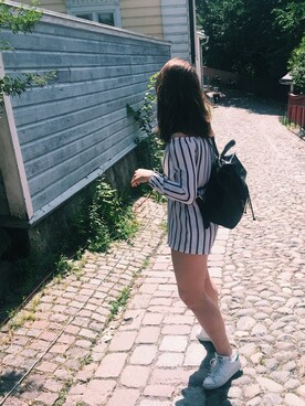 「DKNY（ディーケーエヌワイ）のアイテム（バッグ）」を使った、Melissaさん（レディース・168cm）の夏コーディネート