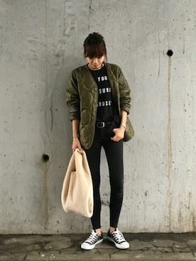 「TODAYFUL（トゥデイフル）のアイテム（ミリタリージャケット）」を使った、KAORIさん（レディース・163cm）の秋コーディネート