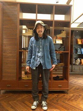 「orslow」｜「アイテム（スラックス）」を使った、おおかわともひろさん（メンズ・169cm）の冬コーディネート