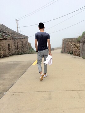 岸柳林生さんのコーディネート