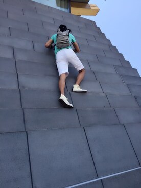 岸柳林生さんのコーディネート