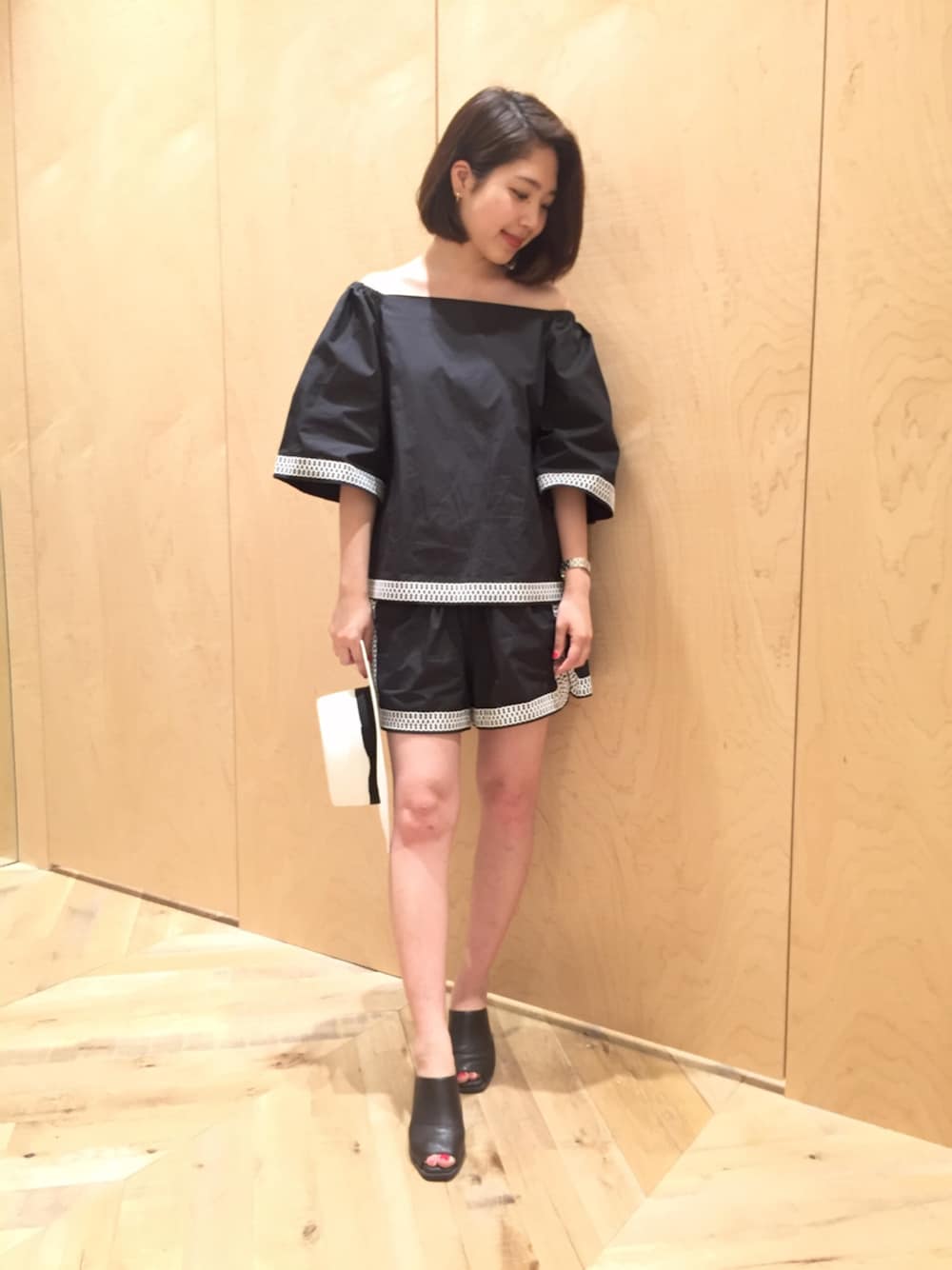 SNIDEL（スナイデル）の「オフショル刺繍セットアップ（ワンピース 