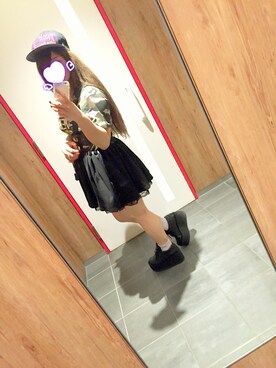「GLADNEWS（グラッドニュース）のアイテム（スカート、ブラック系）」を使った、Sさん（レディース・153cm）の冬コーディネート