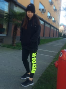 「VOLCOM」｜「アイテム（アクセサリー）」を使った、tsuさん（レディース・160cm）の冬コーディネート