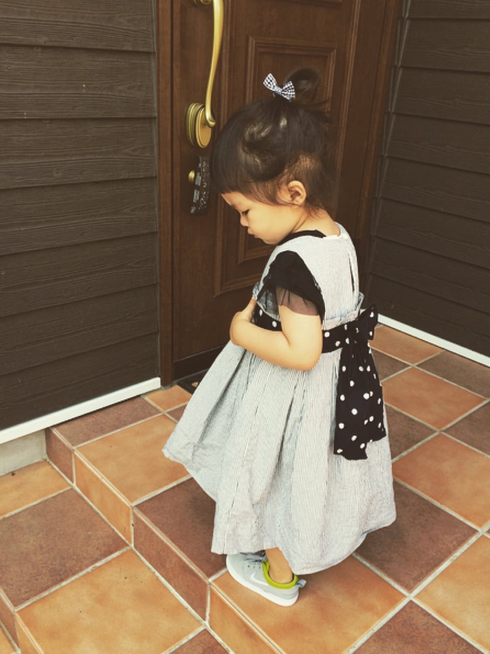「プチプラ、ワンピース、kids、kidsfashion」｜「OSHKOSHのアイテム（ワンピース、ホワイト系）」を使った、acharikokkoさん（キッズ・90cm）の夏コーディネートの1枚目の写真