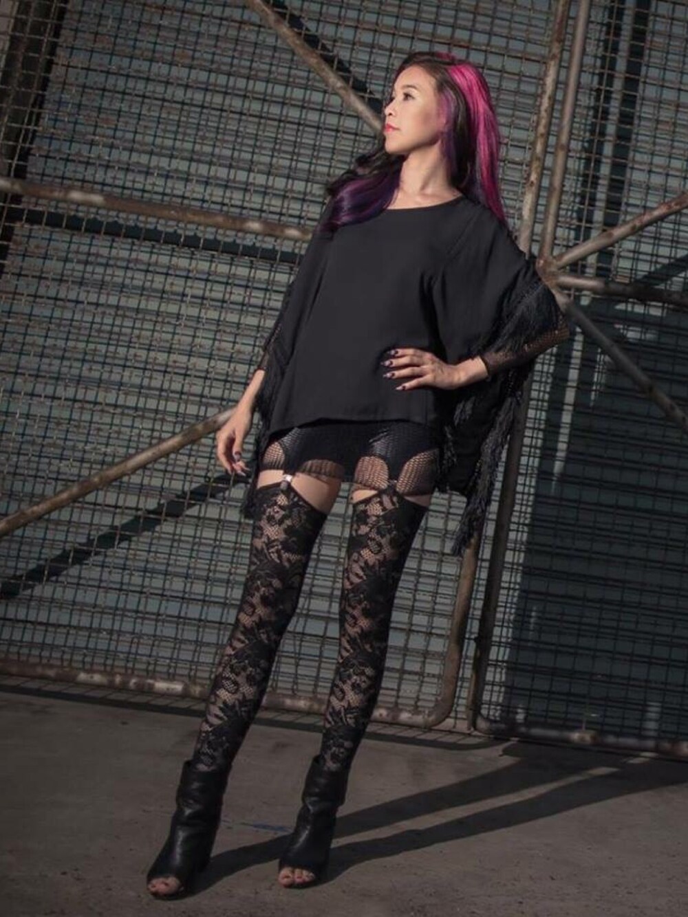 「Black Milkのアイテム（レッグウェア、ブラック系）」を使った、Mao  Hsuanさん（レディース・158cm）の秋コーディネートの1枚目の写真