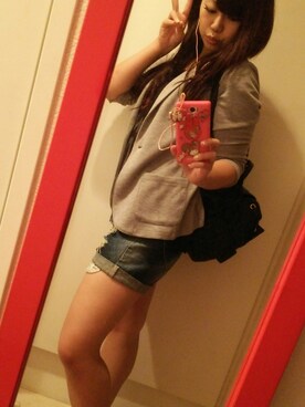 新子愛佳さんのコーディネート