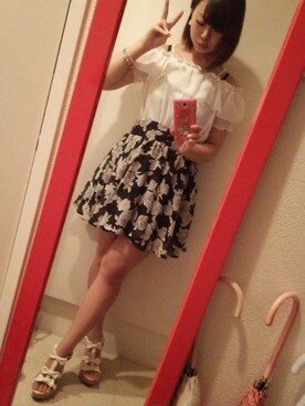 新子愛佳さんのコーディネート