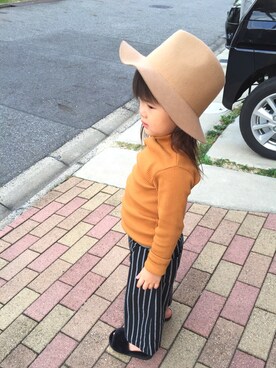「海外子供服のアイテム（ニット/セーター、オレンジ系）」を使った、ann.さん（キッズ・110cm）の秋コーディネート