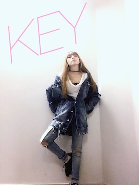 「ブルー x ホワイト」｜「アイテム（デニムジャケット）」を使った、KEYさん（レディース・158cm）の秋コーディネート