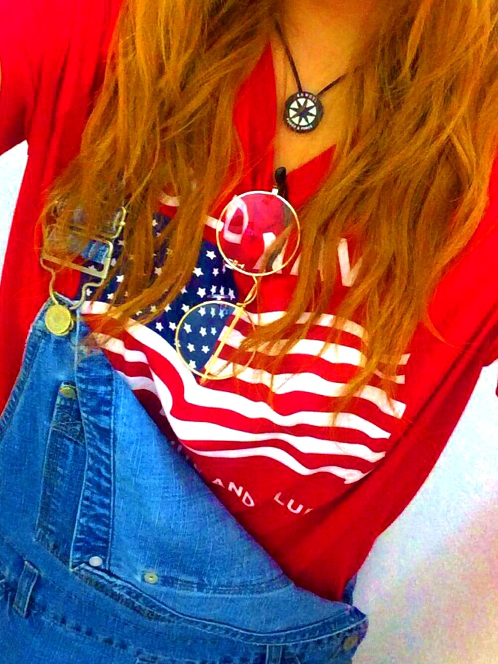 「OLD NAVYのアイテム（Tシャツ/カットソー、レッド系）」を使った、まぃまぃさん（レディース・152cm）の夏コーディネートの1枚目の写真