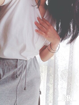 「no brand（ノーブランド）のアイテム（Tシャツ/カットソー、ホワイト系）」を使った、kirakira さん（レディース・161cm）の春コーディネート