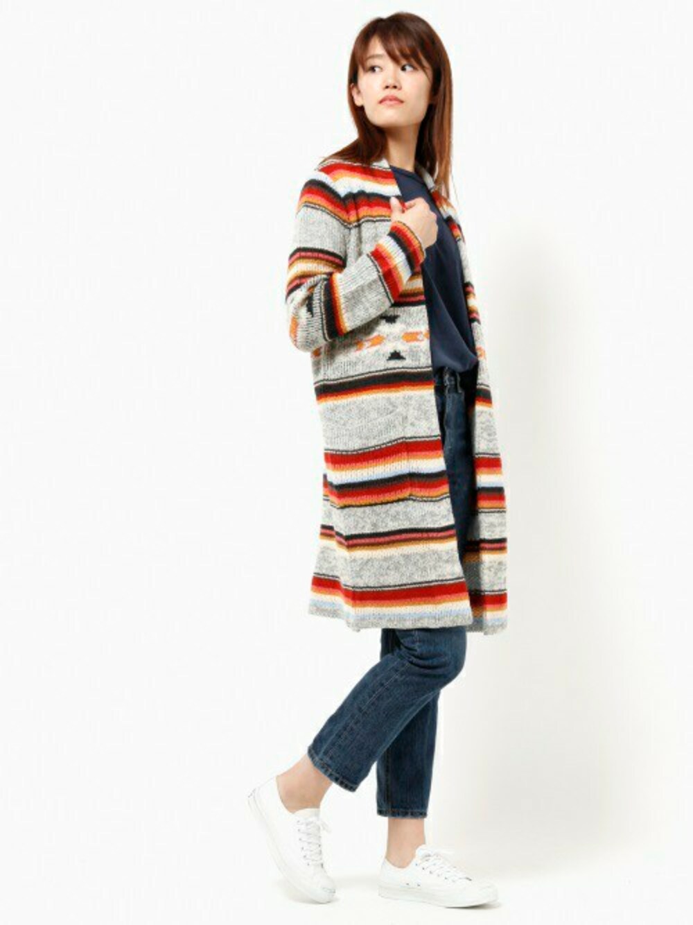 「ネイティブ柄、holiday、セール、ロングカーディガン、SALE、西海岸、サーフスタイル、auntie rosa holiday」｜「Auntie Rosa Holidayの【Holiday】オルテガロングニットカーディガン（カーディガン/ボレロ、レッド系）」を使った、MIKI MORIさん（レディース・173cm）の冬コーディネートの1枚目の写真