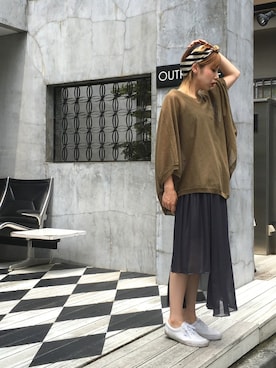 「OUTRO SOL（アウトロ ソル）のアイテム」を使った、OZAWA  さん（レディース・158cm）の秋コーディネート