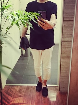 「studiosのアイテム（その他パンツ、ホワイト系）」を使った、遠藤 暉大さん（メンズ・176cm）の秋コーディネート
