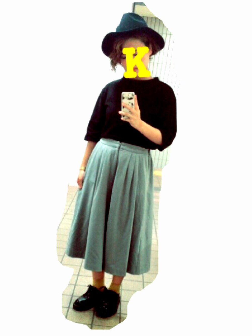 「秋のコーデ、黄色、ハット、ツバ広ハット、ワイドパンツ、ガウチョパンツ、靴下屋」｜「LEPSIMのアイテム（トップス、ブラック系）」を使った、i m k nさん（レディース・156cm）の夏コーディネートの1枚目の写真