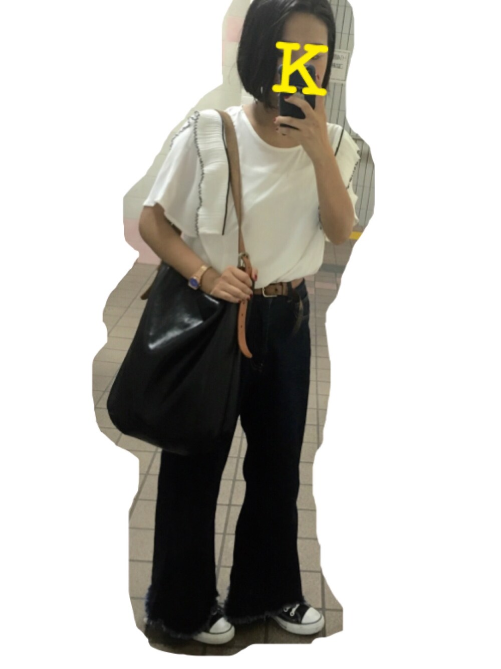 「ブラウス、白×デニム、デニム、フリンジ、フリンジデニム、デニムワイドパンツ、ワイドパンツ、コンバース、シンプル」｜i m k nさん（レディース・156cm）の秋コーディネートの1枚目の写真