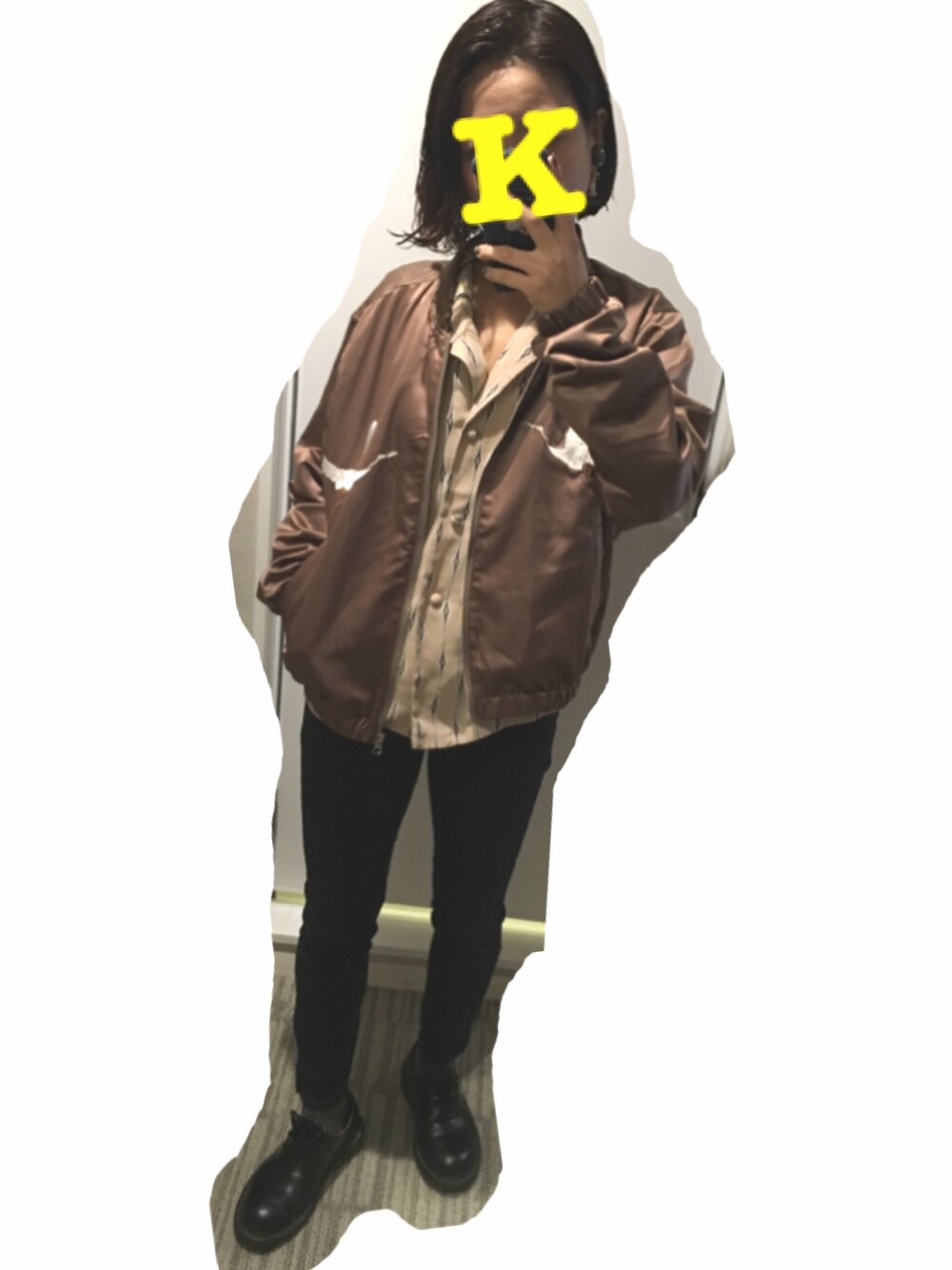 「スカジャン、秋、秋のコーデ、パンツスタイル、スキニー、メンズライク、ピンク、茶色、開襟シャツ、シャツスタイル」｜「haushcaのアイテム（ブルゾン、ブラウン系）」を使った、i m k nさん（レディース・156cm）の秋コーディネートの1枚目の写真