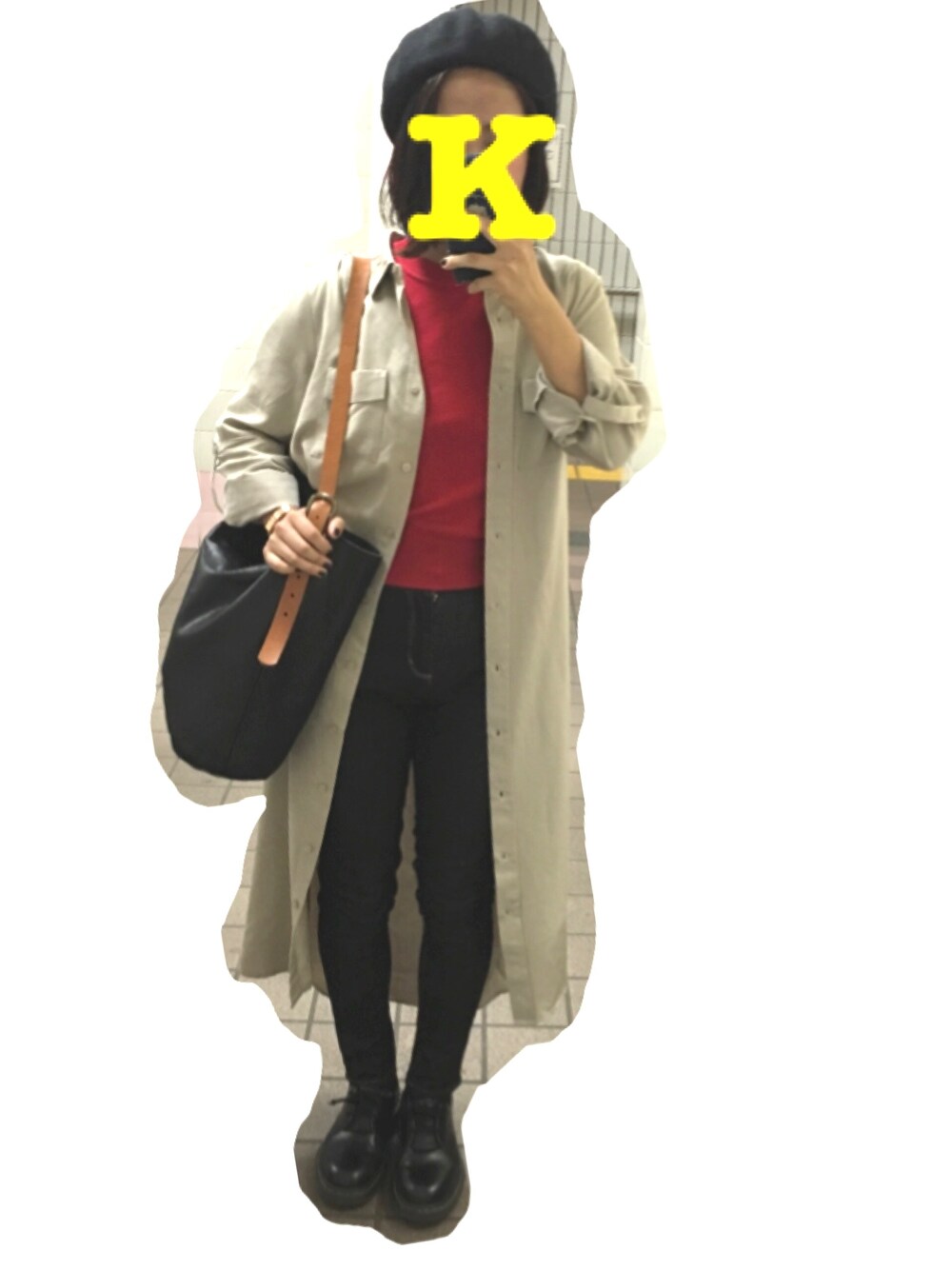 「シャツスタイル、ロングシャツ、シャツワンピ、ニット、赤、ベージュ、ベレー帽、スキニーデニム、レザー」｜「LEPSIMのロングシャツワンピースコート　729333（シャツワンピース、ベージュ系）」を使った、i m k nさん（レディース・156cm）の秋コーディネートの1枚目の写真