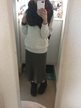 「チャンピオン パーカー」｜「アイテム（スカート）」を使った、ellyさん（レディース・159cm）の秋コーディネート