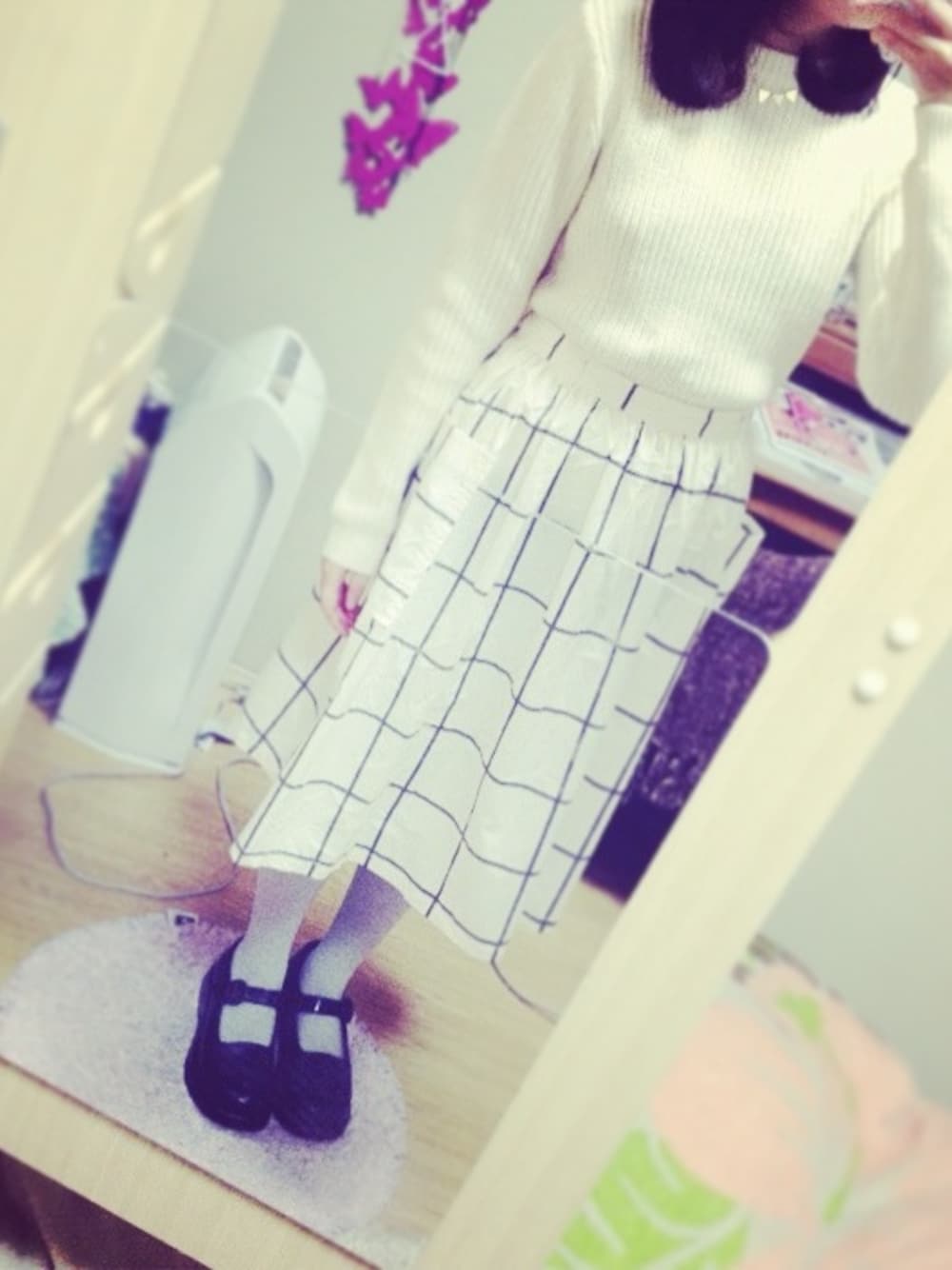 「ニット、used、白」｜「Kastaneの畦クルーニットPO（ニット/セーター、ホワイト系）」を使った、彩さん（レディース・157cm）の冬コーディネートの1枚目の写真