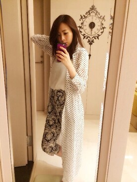 葉姿怡さんのコーディネート